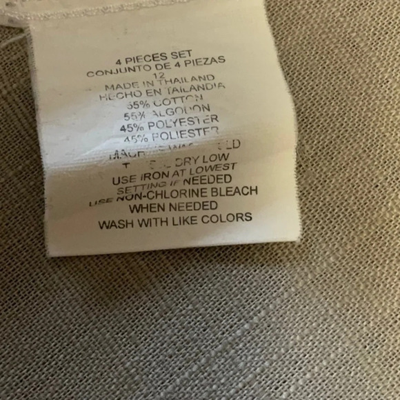 Retro - Picture 4 of 4